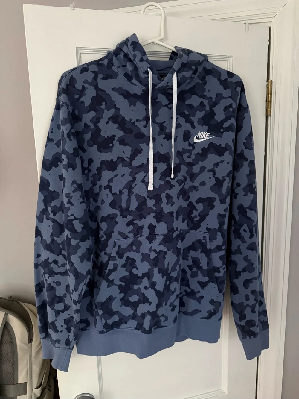Men’s Nike Blue Camo Hoodie Size L